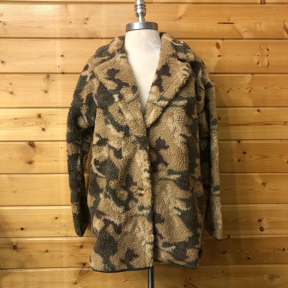 CAMO TEDDY BEAR JACKET